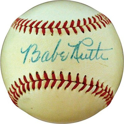 REPLICA AUTOGRAPHED BASEBALL MICKEY MANTLE/ROGER MARIS/BABE RUTH COMBO