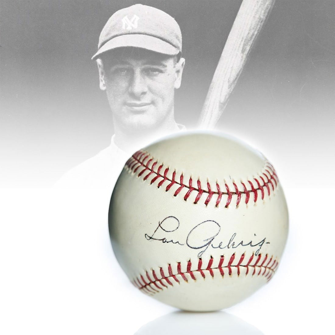 REPLICA  LOU GEHRIG AUTOGRAPHED BASEBALL